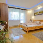 Illes Apartmán *
