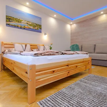 Illés I. Apartamento *